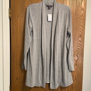 A Pea in The Pod maternity top